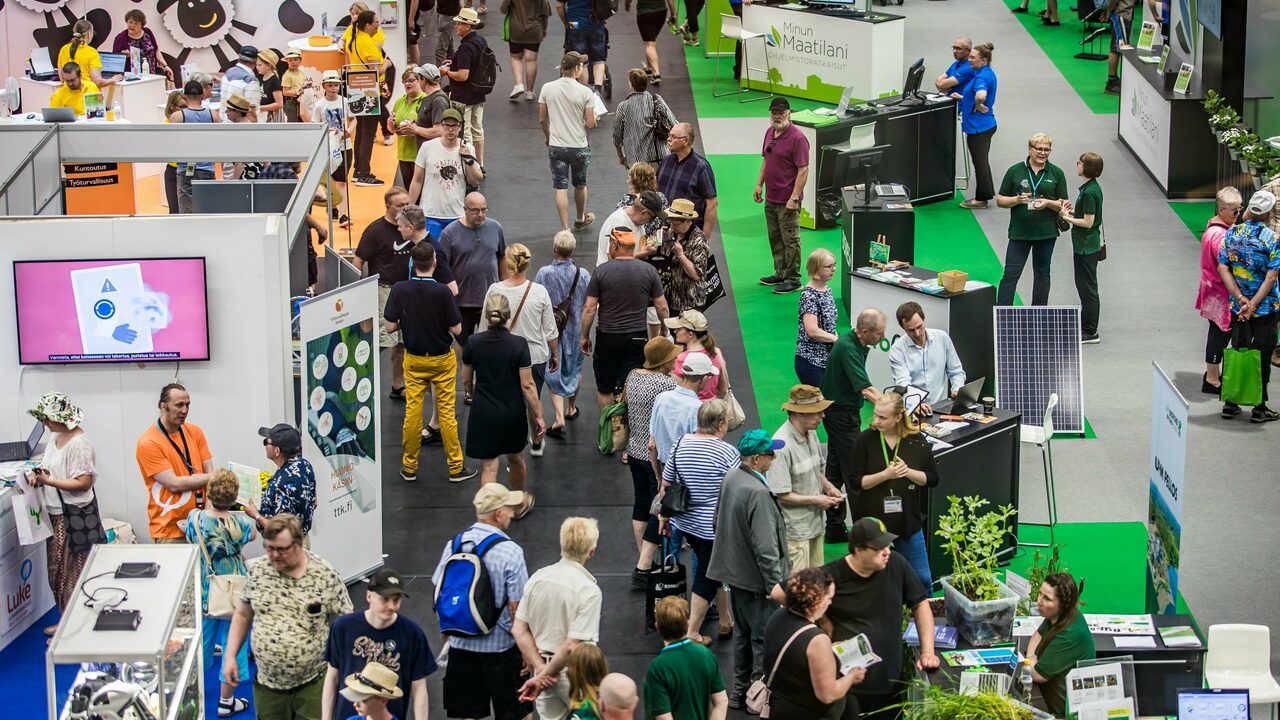 Farmari 2022 sisäosastoilla