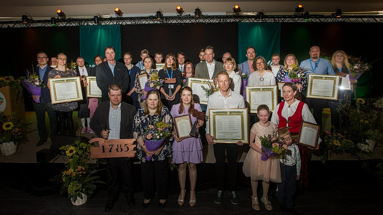 Sukutilakunniakirjat