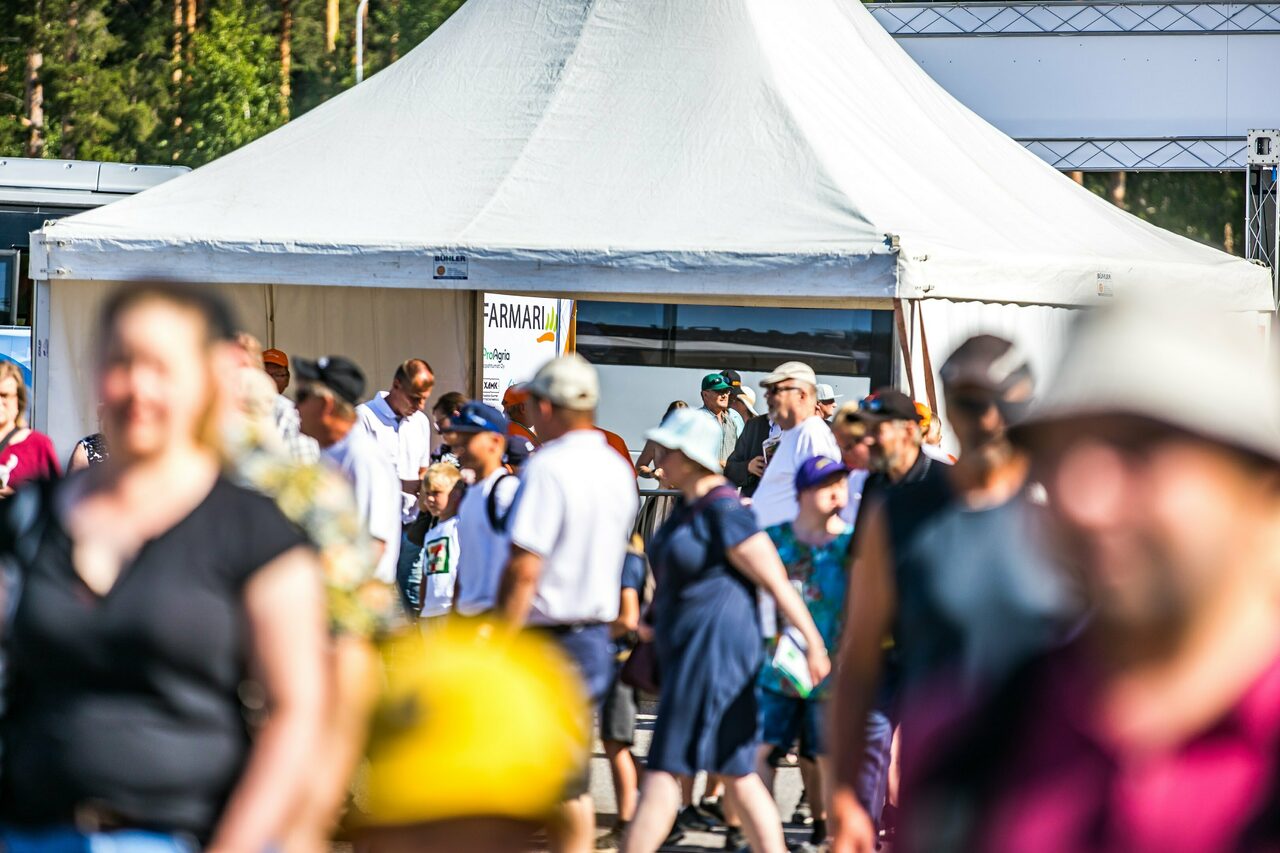 Farmari 2022 väkijoukko